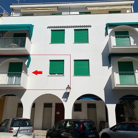 Casa Bianca 2 - Confortevole In Centro A 모네글리아 외부 사진