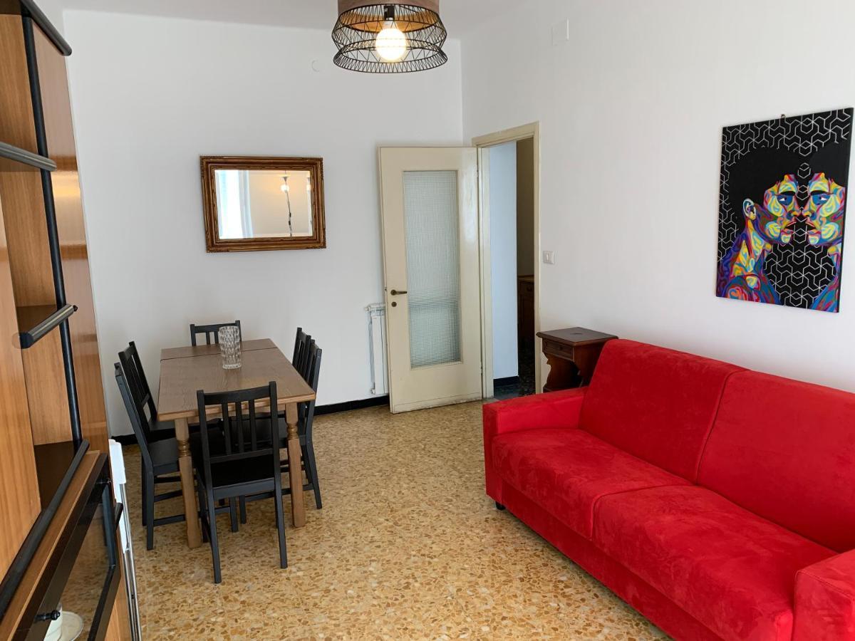 Casa Bianca 2 - Confortevole In Centro A 모네글리아 외부 사진